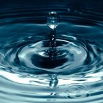 El Simbolismo del Agua que se Escapa: Significado Espiritual y Transformador